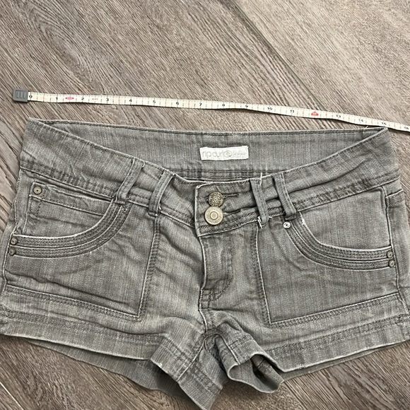 Rip Curl Jean shorts - Picture 3 of 4